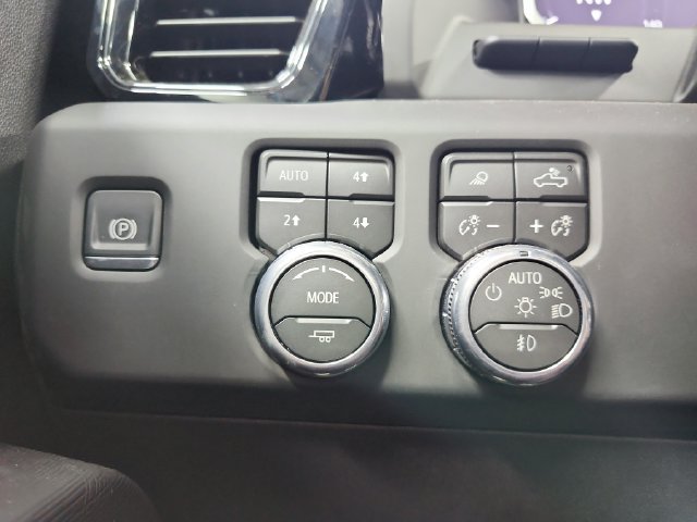Used 2026 GMC Sierra 2500 AT4X w/ AT4X AEV Edition AWD/4WD image 27