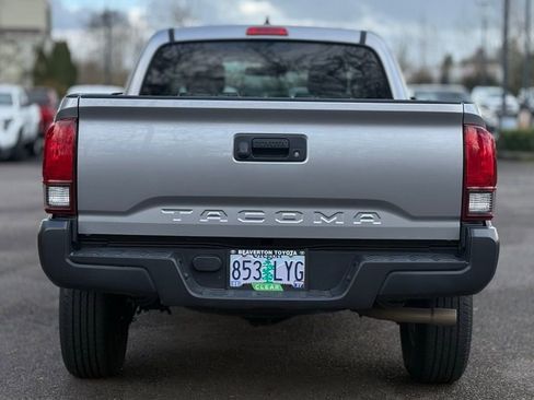 Used 2019 Toyota Tacoma SR image 4