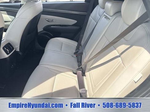 Used 2024 Hyundai Tucson Limited AWD/4WD image 16