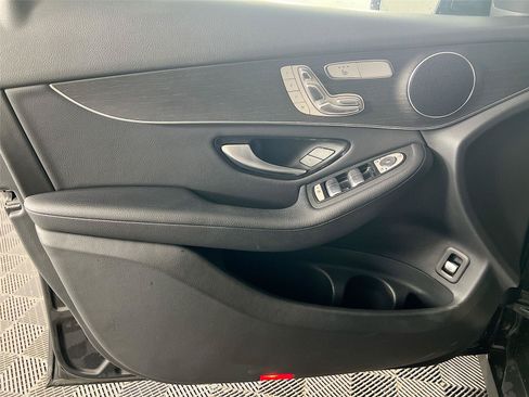 Certified 2022 Mercedes-Benz GLC 300 4MATIC image 18