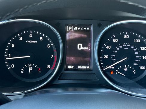 Used 2018 Hyundai Santa Fe Sport w/ Cargo Package image 24