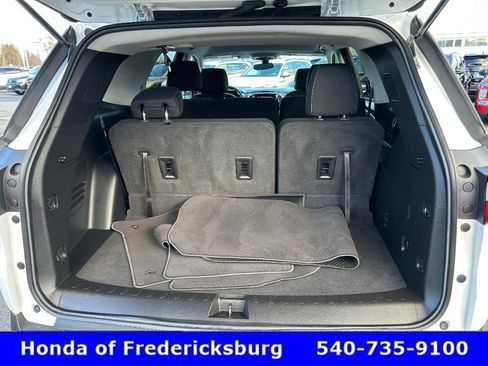 Used 2020 Chevrolet Traverse LS image 34