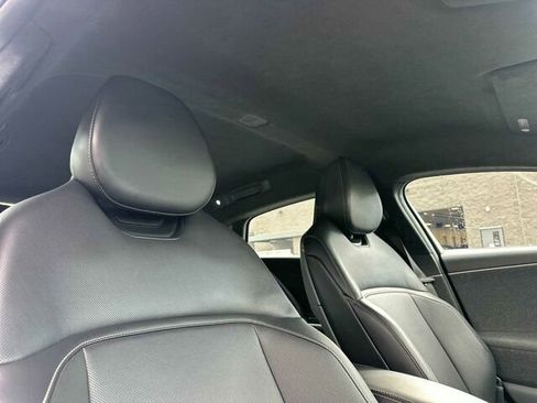 Used 2024 Lucid Air Pure image 19