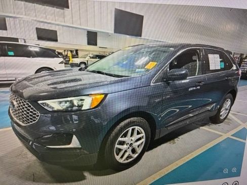 Used 2024 Ford Edge SEL AWD/4WD image 2