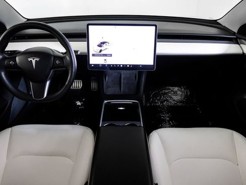 Used 2021 Tesla Model 3 Performance image 11