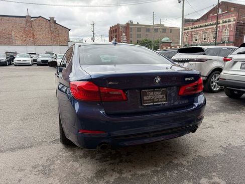 Used 2019 BMW 530i xDrive w/ Convenience Package AWD/4WD image 4