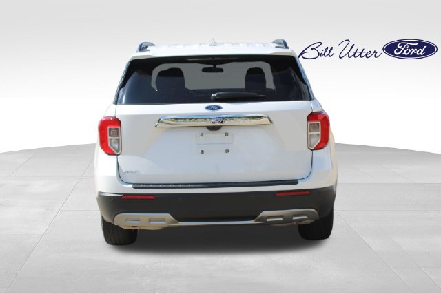 Used 2024 Ford Explorer XLT w/ Equipment Group 202A RWD image 6