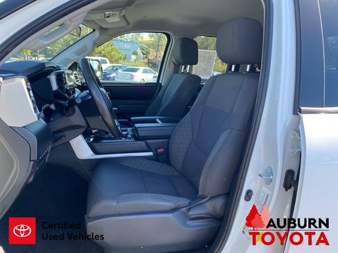 Used 2022 Toyota Tundra SR5 w/ SR5 Convenience Package AWD/4WD image 30