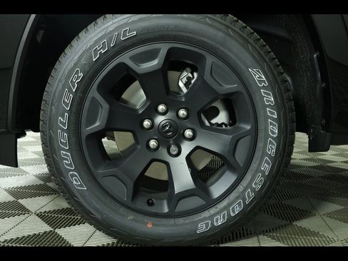 New 2026 RAM 1500 4x4 Crew Cab image 18