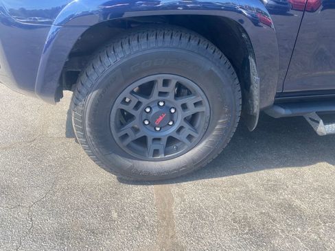 Used 2022 Toyota 4Runner SR5 image 26