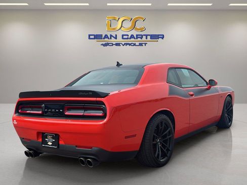 Used 2021 Dodge Challenger R/T Scat Pack w/ T/A Package RWD image 5