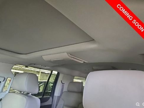 Used 2020 Chevrolet Suburban LT AWD/4WD image 8