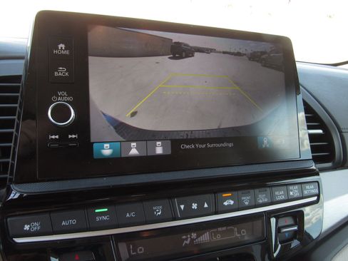 Used 2025 Honda Odyssey EX-L image 21