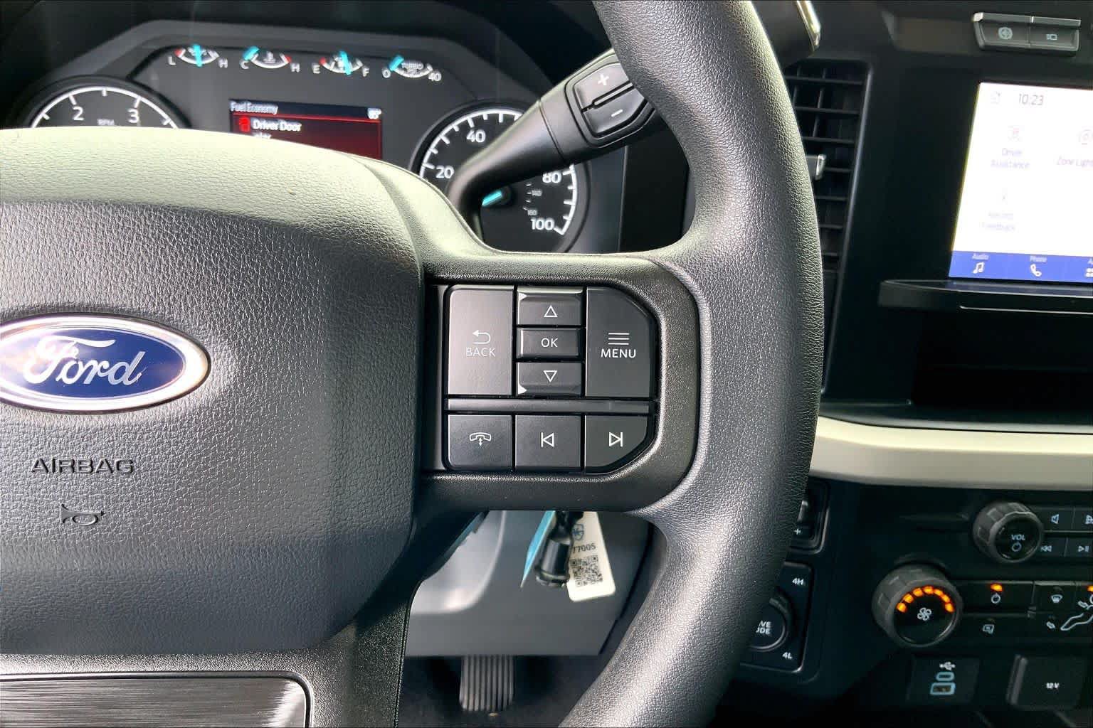 Used 2023 Ford F350 XLT w/ 360-Degree Camera Package AWD/4WD image 17