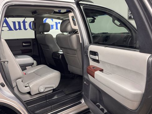 Used 2012 Toyota Sequoia Platinum image 17