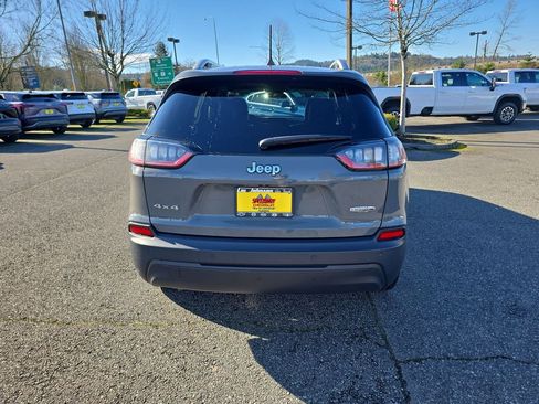 Used 2020 Jeep Cherokee Latitude Plus w/ Cold Weather Group image 5