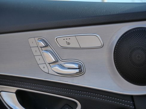 Used 2016 Mercedes-Benz C 300 4MATIC Sedan image 31