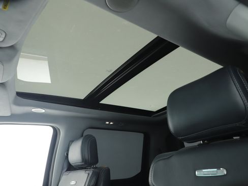 Used 2024 Ford F250 Limited w/ FX4 Off-Road Package image 18