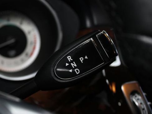 Used 2012 Mercedes-Benz CLS 550 4MATIC image 23