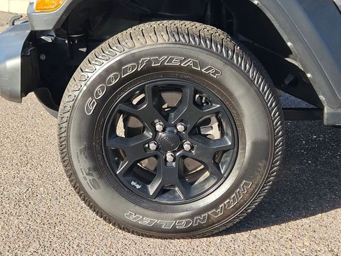 Used 2022 Jeep Wrangler Unlimited Sport image 10