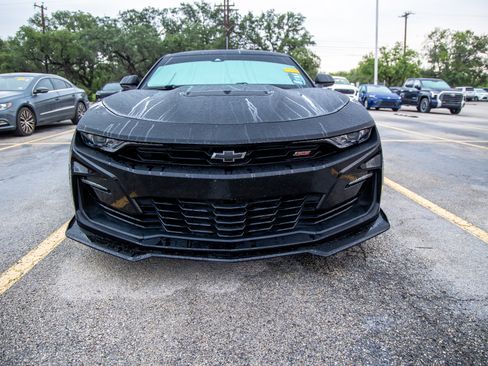 Used 2020 Chevrolet Camaro SS RWD image 5