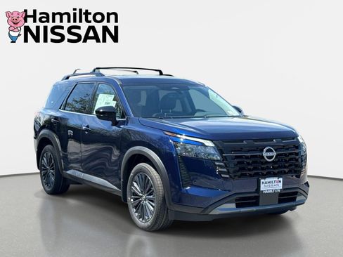 New 2026 Nissan Pathfinder SL w/ SL Premium Package AWD/4WD image 1
