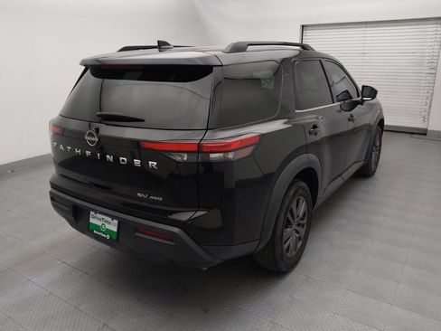 Used 2022 Nissan Pathfinder SV AWD/4WD image 9