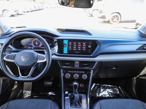 Used 2023 Volkswagen Taos SE FWD image 14