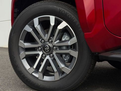 Certified 2026 Toyota 4Runner Limited AWD/4WD image 22