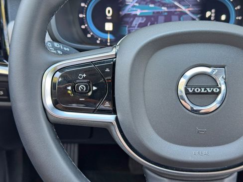 Used 2023 Volvo S90 B6 Plus w/ Protection Package Premier image 23