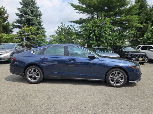 Used 2024 Honda Accord EX image 8