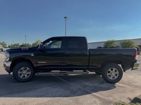 Used 2024 RAM 2500 Big Horn AWD/4WD image 8