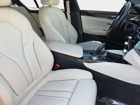 Used 2017 BMW 540i image 10