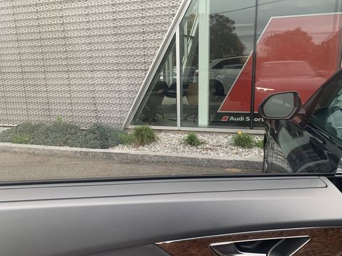 New 2026 Audi Q8 Premium Plus image 24