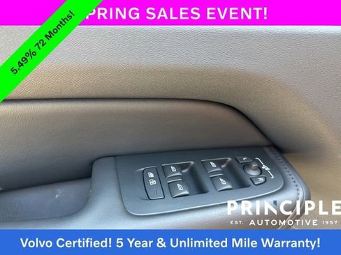 Certified 2025 Volvo XC60 B5 Plus AWD/4WD image 27