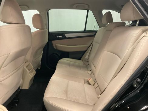 Used 2019 Subaru Outback 2.5i Premium image 34