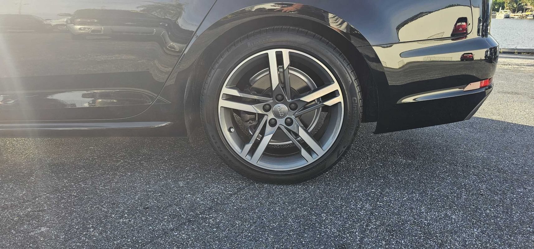 Used 2018 Audi A4 2.0T Ultra Premium Plus FWD image 9