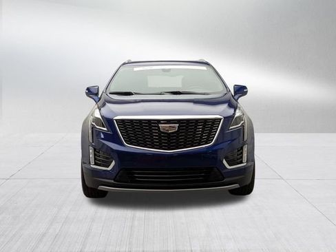 Certified 2023 Cadillac XT5 Premium Luxury w/ LPO, Floor Liner Package image 2