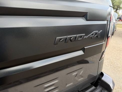 Certified 2025 Nissan Frontier PRO-4X w/ Tow Package image 32