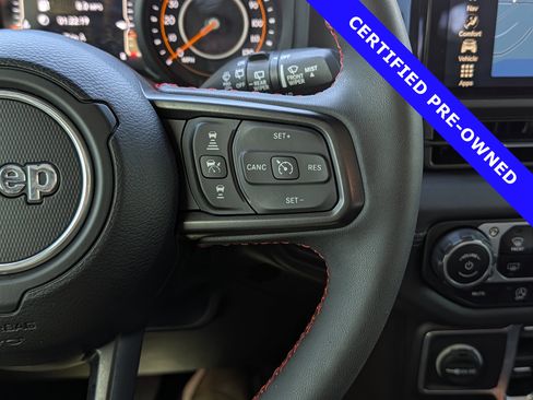 Used 2024 Jeep Wrangler Unlimited Rubicon image 26