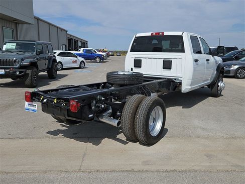 New 2026 RAM 5500 Tradesman w/ Chrome Appearance Group image 6