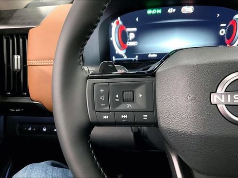 New 2026 Nissan Pathfinder Platinum AWD/4WD image 23