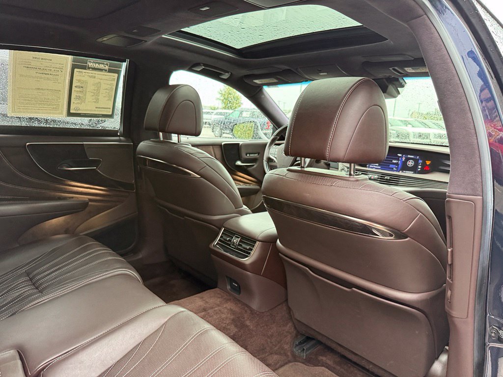 Used 2018 Lexus LS 500 w/ Luxury Package RWD image 48