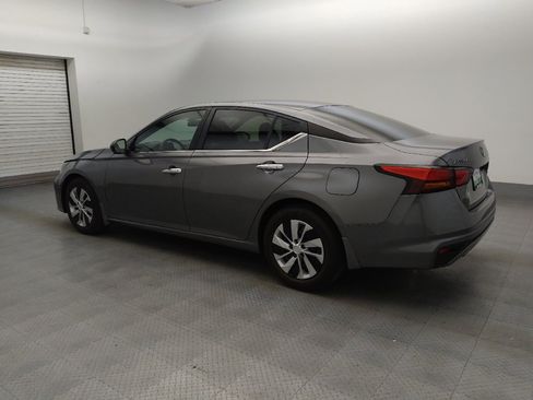 Used 2024 Nissan Altima 2.5 S FWD image 3