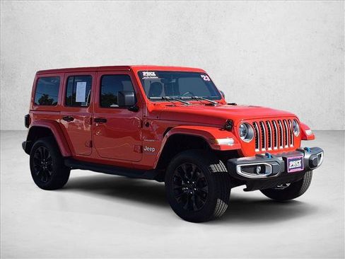 Used 2023 Jeep Wrangler Unlimited Sahara w/ Cold Weather Group AWD/4WD image 3