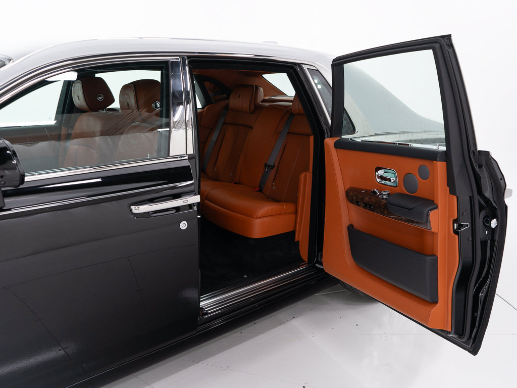 Certified 2023 Rolls-Royce Phantom Sedan RWD image 20