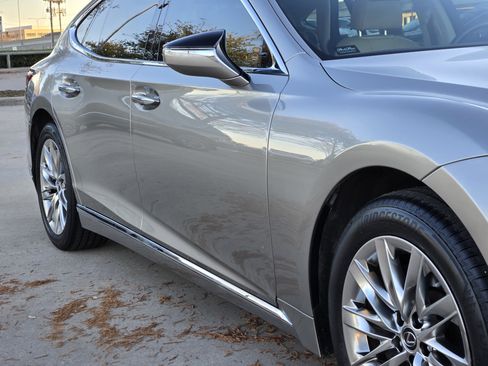Certified 2019 Lexus LS 500 F Sport image 6