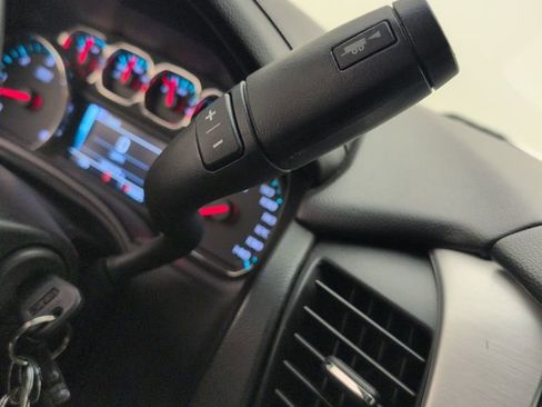 Used 2018 GMC Yukon SLE w/ SLE Value Package image 29