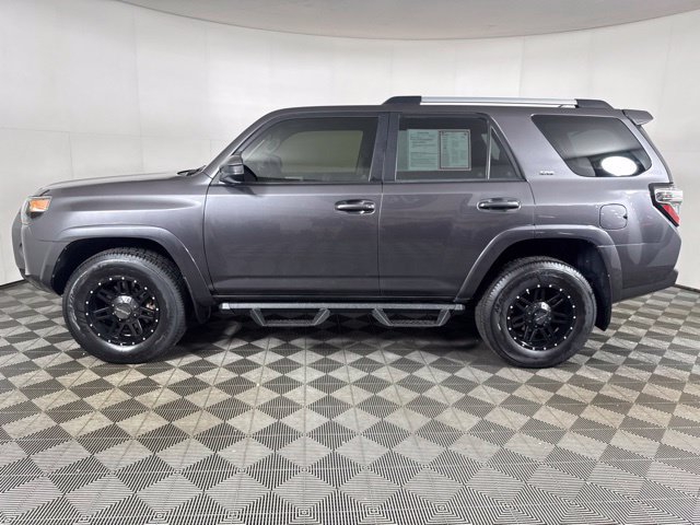 Used 2019 Toyota 4Runner SR5 AWD/4WD image 7