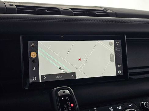 Used 2020 Land Rover Defender 110 X image 24